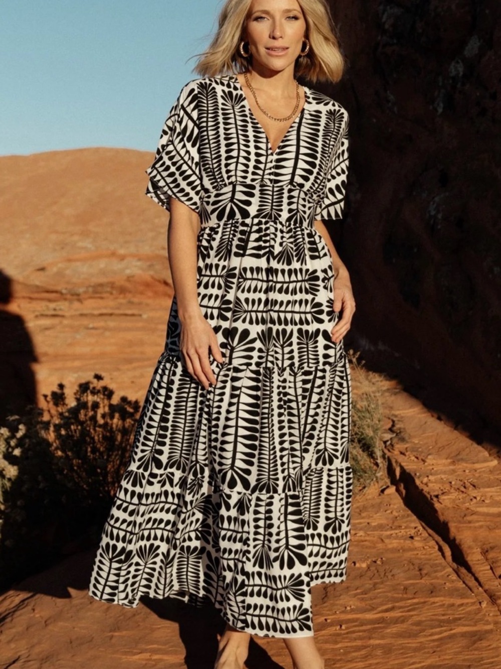 Baltic Born NWT Size XL Black Print Austin Kimono Midi Dress Tiered Smocked